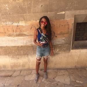 Meet your Posher, Taylor